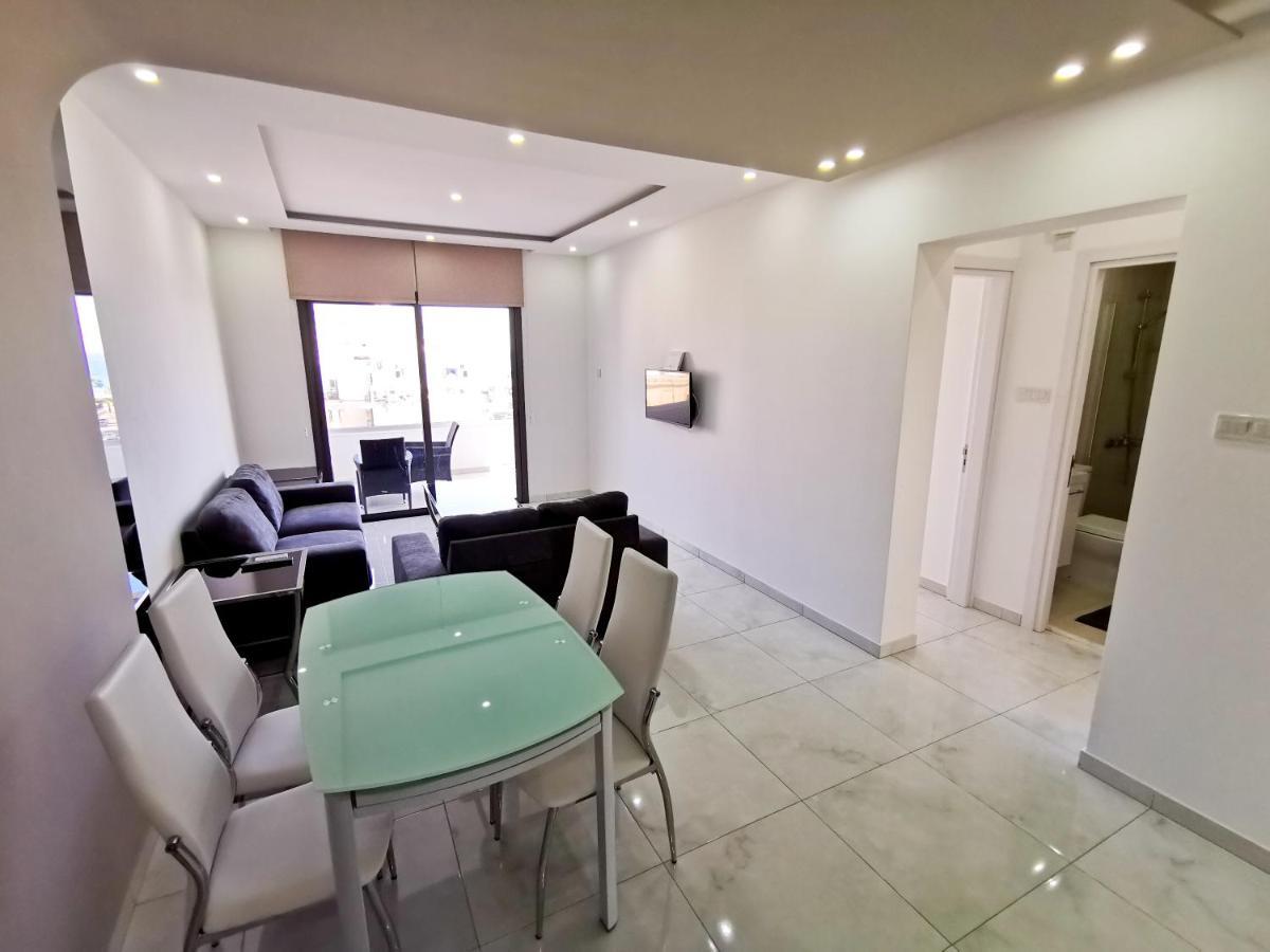 Sunny Daze Seaview Apartment Larnaca Exterior photo